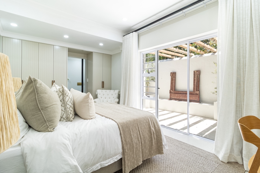 To Let 4 Bedroom Property for Rent in Oranjezicht Western Cape